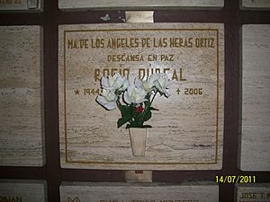 Archivo:Cripta de Rocío Dúrcal