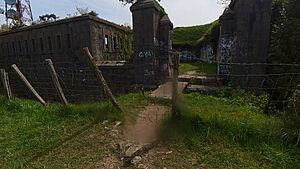 Archivo:Entrada principal Fuerte de Txoritokieta