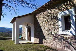 Archivo:Ermita de la Virgen del Valle-Almarza de Cameros-18274