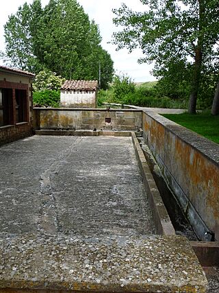 Fuensaúco - Abrevadero.jpg