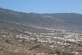 Guimar as seen from Mirador del Puertito de Güimar.jpg