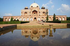 Humayun Tomb in Delhi-Front view