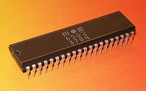MOS 6502 1.jpg