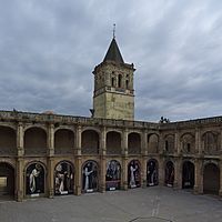 Archivo:Monasterio de San Jerónimo de Buenavista, Sevilla. Campanario