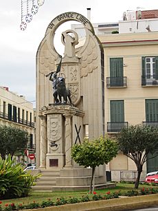 Archivo:Monumento al Ejército de la Victoria, Melilla (2)