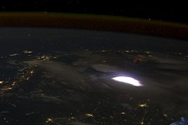 Red sprite lightning seen from ISS (ISS031-E-010712)