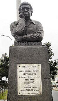 Archivo:Statuehectorlavoe