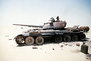 Archivo:T72 MBT