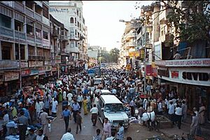 Archivo:Traffic in Mumbai