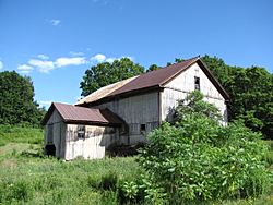 1880 Barn, Podunk, East Brookfield MA.jpg