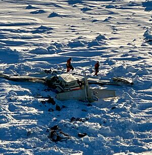 Archivo:Bering Air Crash USCG Alaska (cropped)