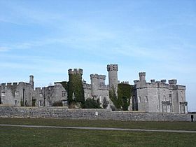 Bodelwyddan Castle2.jpg