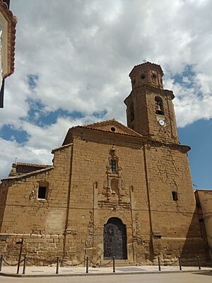 Archivo:Casbas Parroquia