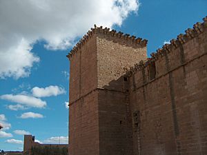 Archivo:Castillo de Mora de Rubielos 1