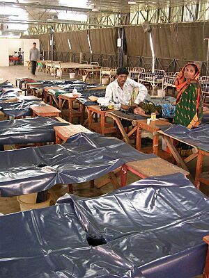 Archivo:Cholera hospital in Dhaka