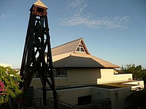 Archivo:Eglise de Mamoudzou - panoramio