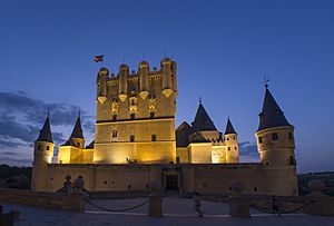 Archivo:Fotografía Nocturna Alcázar de Segovia