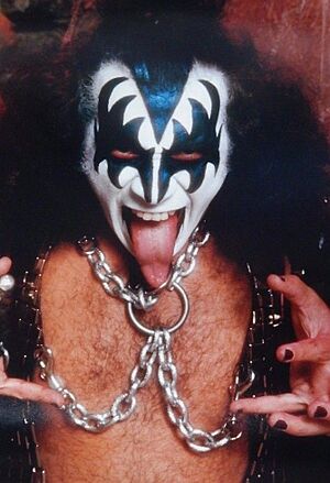 Archivo:Gene Simmons (1977)
