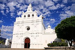Iglesia Colonial Metapan.jpg