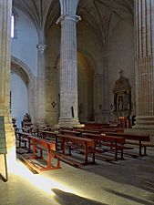 Iglesia de Santiago Apóstol (San Clemente, Cuenca). Interior