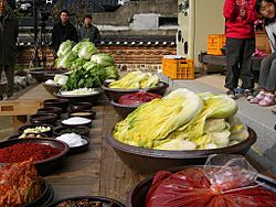 Korean cuisine-Gimjang-Preparation for making kimchi-01.jpg