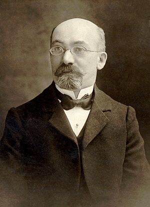 Archivo:LLZ 1904