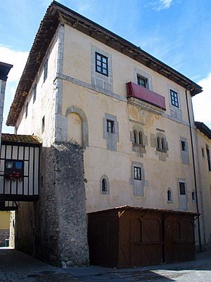 Archivo:Llanes - Palacio de Gastañaga 5