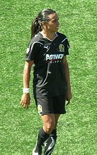 Archivo:Marta at 2010 WPS Championship 9