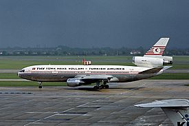 Archivo:McDonnell Douglas DC-10-10, Turkish Airlines AN1815013