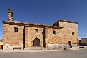 Archivo:Moriñigo, Iglesia de San Pedro Advincula