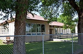 Plush, Oregon, school.jpg