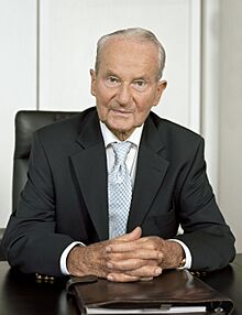 Reinhard Mohn Portrait 2008.jpg