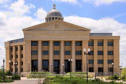 Rockwall county tx courthouse 2014.jpg
