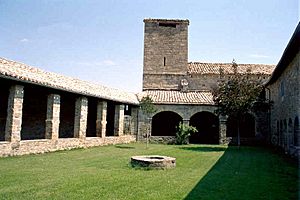 Archivo:Santa fe navarra claustro