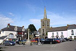 St Keverne Village Square - geograph.org.uk - 1815453.jpg