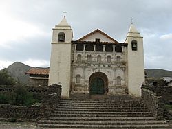 Temple Santiago Apostol de Caporaque, Chivey Peru.jpg