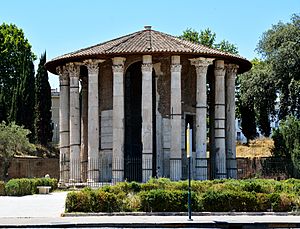 Archivo:Temple of Hercules (Rome)