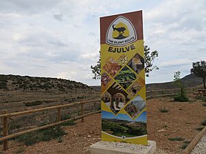 Archivo:The Silent Route, ruta del silencio, carretera A-1702, Ejulve, Teruel