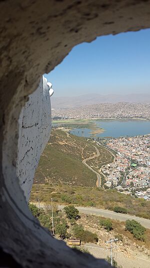 Archivo:The head of Cristo de la Concordia