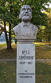 Archivo:Zamenhof Statue Budapest