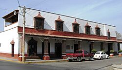 9PlazaConstAireMX.JPG