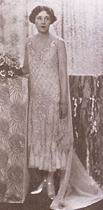 Archivo:Barbara Cartland in 1925