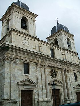 Briviesca - Colegiata de Santa Maria la Mayor 6.jpg