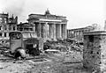 Bundesarchiv B 145 Bild-P054320, Berlin, Brandenburger Tor und Pariser Platz