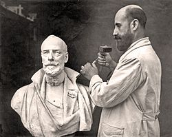 Archivo:Busto del duque de San Pedro y Galatino por Navas-Parejo