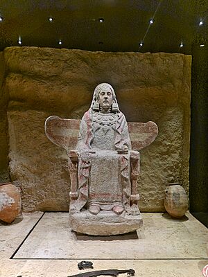 Archivo:Dama de Baza, Necrópolis del Cerro del Santuario (Basti)