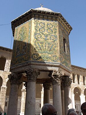 Archivo:Damasco moschea degli OmayyadiHPIM3241
