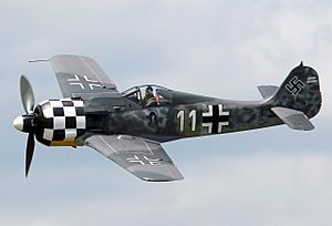 Focke-Wulf Fw190A-8, Private JP7645827.jpg