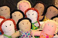 Archivo:Hand made dolls