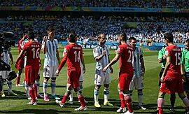Archivo:Iran vs. Argentina match, 2014 FIFA World Cup 15